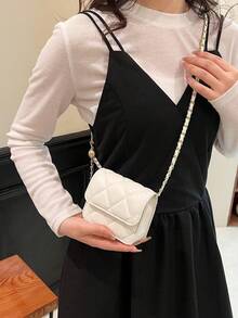 Dedoo Popular Spring/Summer Style, Premium Texture. Chain Shoulder Strap, Can Be Carried On Shoulder Or Underarm. Mini Lipstick Bag. - White - View 2