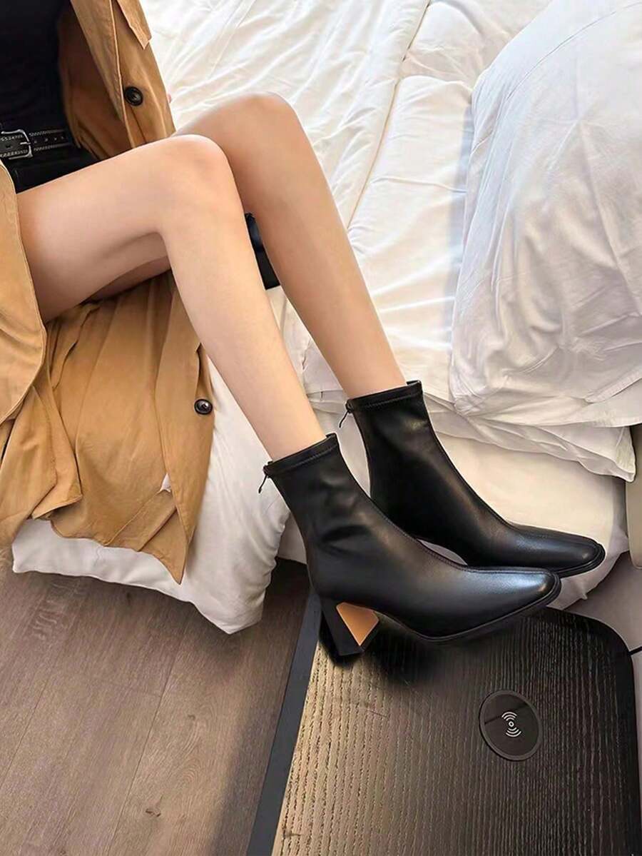 女款尖頭側拉鍊防滑粗跟輕量短靴,新款百搭通勤休閒時尚純色高跟短靴 - 黑色 - 查看 1