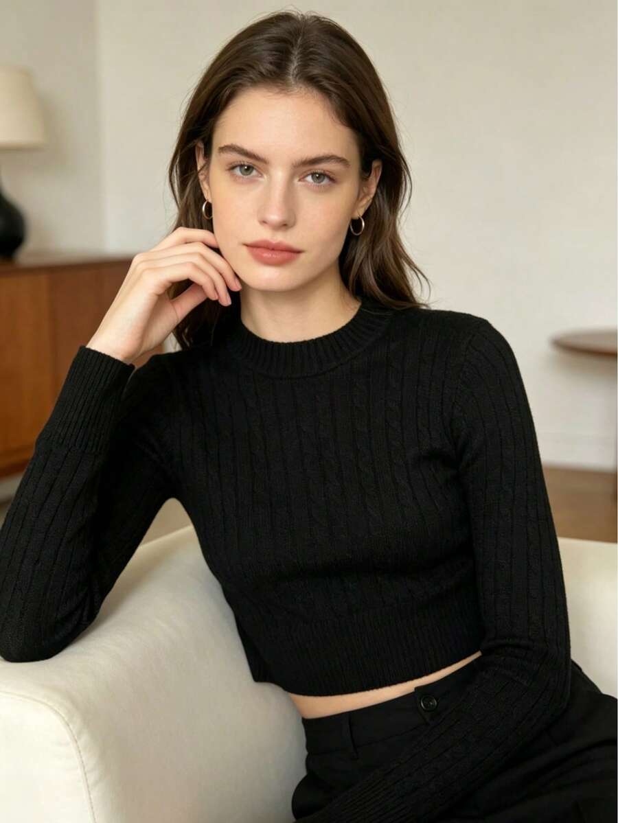 Women's Black Ribbed Cropped Sweater With A Round Neck And Long Sleeves In Braided Knit, Ideal For Autumn And Winter. - 黑色 - 查看 1