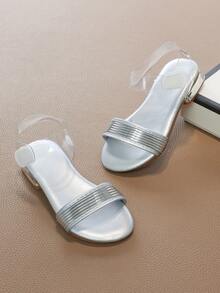 1 par de sandalias planas tipo slide para niña, de tiras multicapa, transparentes, con talón descubierto, punta abierta, de PU plateado metalizado, estilo minimalista de lujo, para verano y uso diario - Plateado - Ver 5