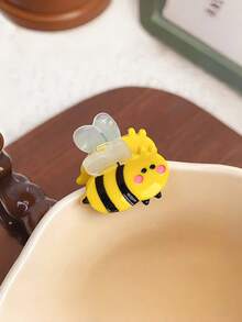 1pc Cute Little Bee Hair Clip, Mini Cartoon Animal Hair Claw, Adorable & Playful Women's Hair Accessory - Multicolor - View 5