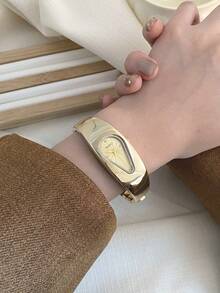 1pc Small Gold/Silver Vintage Luxury Women's Bracelet Watch, Fashion Minimalist Elegant Quartz Watch, Suitable For Daily Wear, Birthday Gift - Gold - View 6