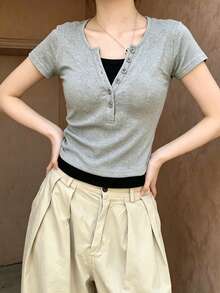 純淨性感 V 領配色拼接修身短版上衣 - Sun's Clothing 休閒夏季款 - 灰色 - 查看 6