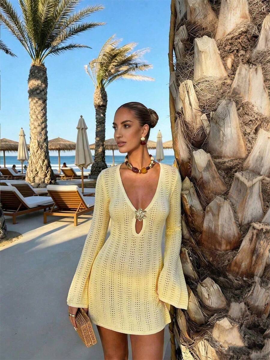 Women's Summer Knit Mini Skirt, Short Skirt With Tie Waist, Deep V-Neck And Floral Decoration, Sexy Bohemian Dress For Vacation And Beach - 杏色 - 查看 1