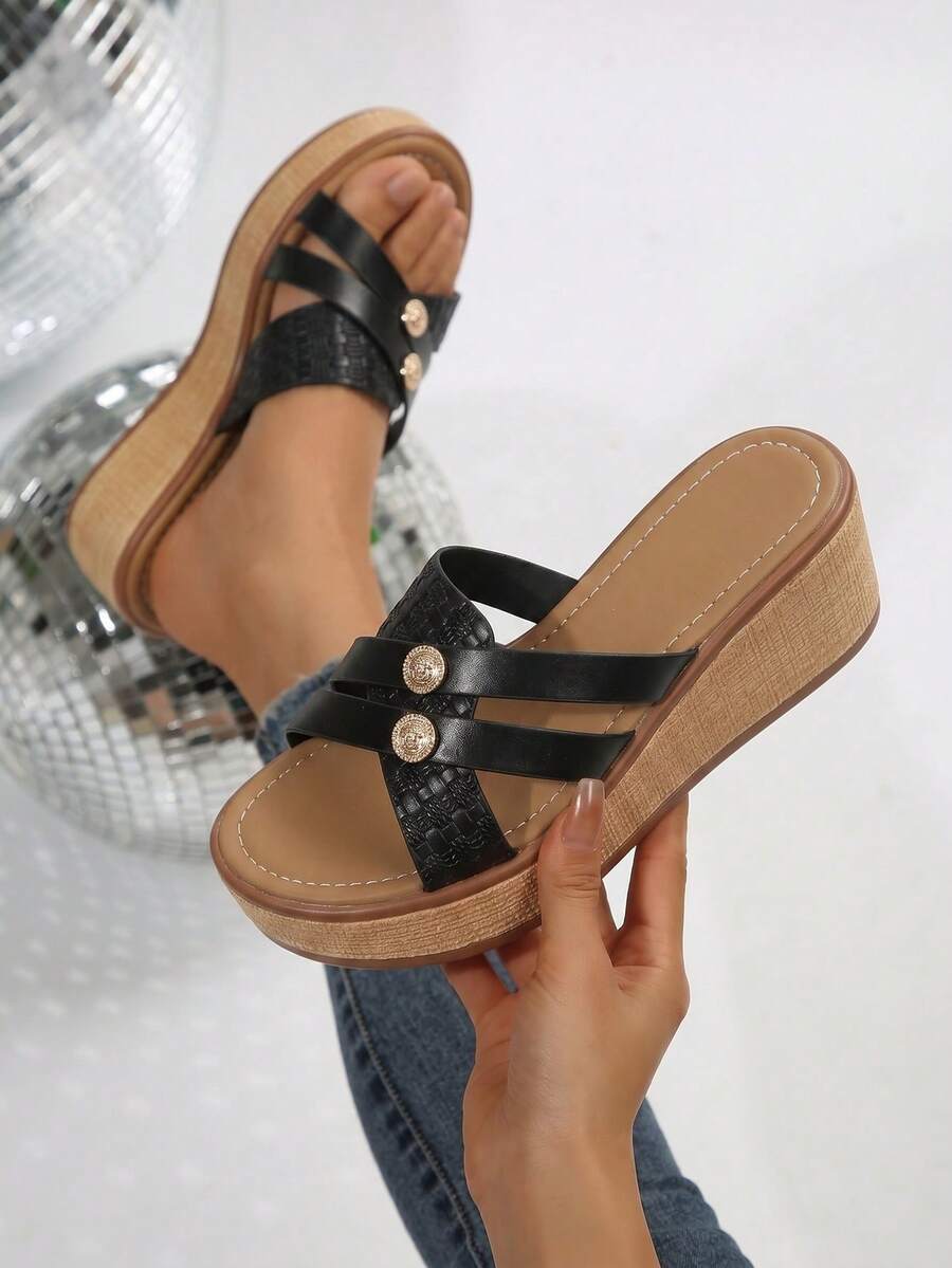 Chinelos de Cunha Floral Prateados, Sandálias Femininas com Tiras e Sola Grossa, Slides Casuais de Verão com Cor Metálica - Preto - Visão 1
