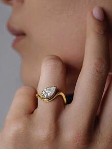 2 Stücke/Set Wassertropfen-Birnenförmige Zirkonia-Ringe für Frauen, 18K Goldfarbenes asymmetrisches verdrehtes Liniendesign, luxuriöse Nischen-einzigartige stapelbare Ringe, täglicher Atmosphäre-Schmuck für Frauen - Gold - Übersicht 5