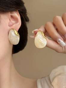 1 par de pendientes de botón para mujer con forma asimétrica minimalista, textura única, estilo vintage elegante, adecuados para uso diario y reuniones casuales, otoño/invierno - Champán - Ver 3