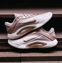 Nike Sabrina 3 女款籃球鞋，場上性能籃球運動鞋 - 粉色 - 查看 5