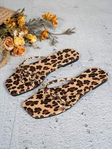 Women's Leopard Print Brown Square Toe Bow Thong Sandals With Multiple Thin Straps Flat Slippers Soft Flip Flops Minimalist Style Summer Beach Shoes Vacation Daily Commute Outdoor Wear - Rust Brown - View 1