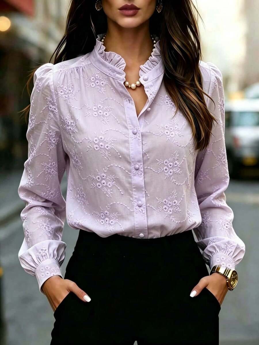 女款素色長袖襯衫,花卉刺繡,翻領休閒商務上衣,適合辦公室、工作、居家、日常穿著,春夏秋冬四季皆宜 - 淡紫色 - 查看 1