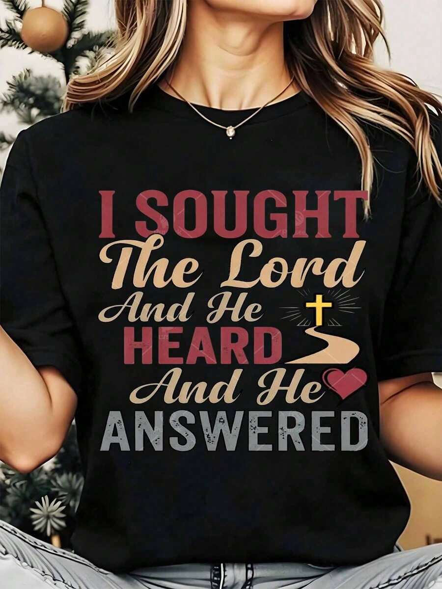 Camiseta de Cuello Redondo para Mujer con Estampado de Cruz y Corazón, "Busqué al Señor y Él Me Escuchó y Me Respondió", Ropa Casual para Iglesia, Adoración, Navidad, Vacaciones, 220g, Blusa - Negro - Ver 1