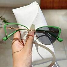 1 Pair Cat Eye Metal Fashion Rhinestone Decor Clear Lens Glasses - Gold - View 11