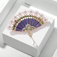 Vintage Elegant Fan Pendant Brooch, High-End Fashion Creative Brooch, Anti-Exposure Fixing Pin, Versatile Clothing Accessory - Fan Brooch - View 1