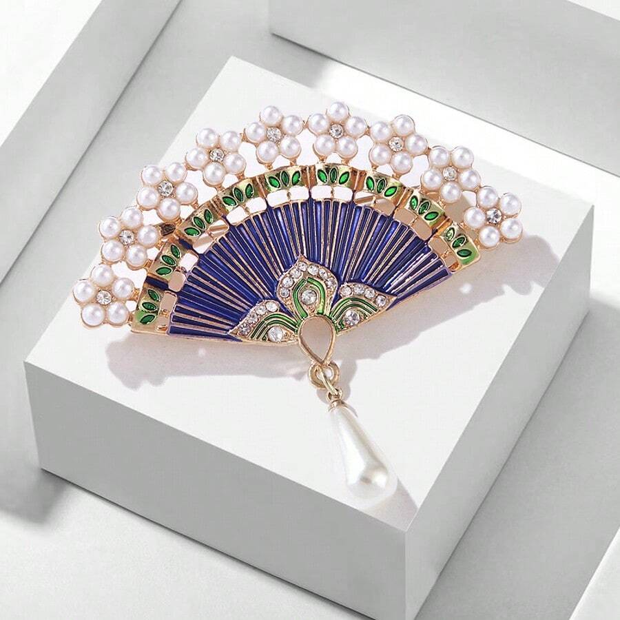 Vintage Elegant Fan Pendant Brooch, High-End Fashion Creative Brooch, Anti-Exposure Fixing Pin, Versatile Clothing Accessory - Fan Brooch - View 1