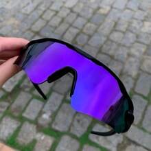 Unisex Sunglasses, Suitable For Use During Sports, With Polarized Lenses. - Black/Purple - View 2