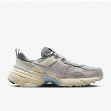 Nike 耐克女子V2K RUN透气复古跑鞋HF5724-061 - 彩色 - 查看 3