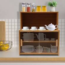 GRANDMEI Piccola credenza in bambù per piano di lavoro, buffet, armadio da cucina con ante scorrevoli, ripiani regolabili per barattoli di spezie, utensili da cucina, tazze, oggetti di scena (colore - Holzfarbe. - Übersicht 7