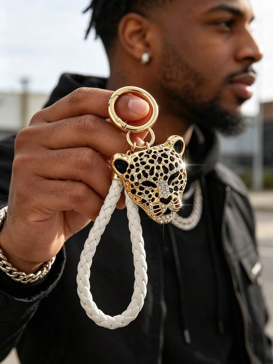 1pc Fashionable European & American Personalized Hip-Hop Versatile High-End Dual-Color Leopard Head Keychain Bag Pendant, Suitable For Men, Couples, Car Keys, Bag Decoration - Multicolor - View 1