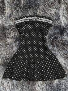 Vestido mini con volantes, estampado de lunares y encaje contrastante sin tirantes para mujer - Negro - Ver 1