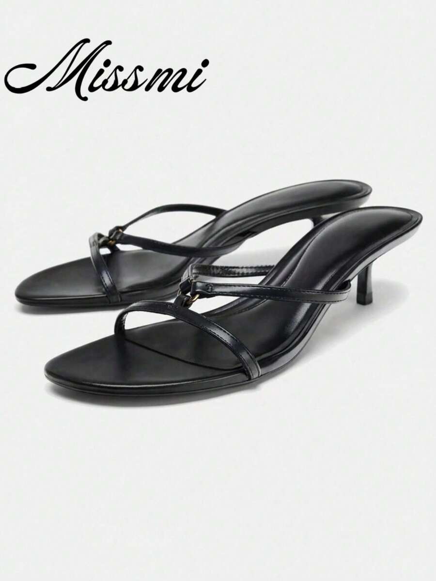 Sandalias tipo slide de tacón alto con punta puntiaguda en color negro, estilo minimalista sexy para chicas, cómodas pantuflas de tacón fino con una tira, estética de mujer madura sexy