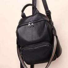 Mochila de mujer hecha de cuero vacuno de primera calidad, nuevo modelo 2026, bolso de hombro casual y versátil, bolso de mujer de cuero genuino a la moda 8022. - Negro [En stock] - Ver 3