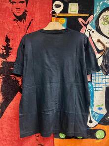Camiseta Vintage de los 2000 con Foto de Diego Maradona, Ícono Legendario del Fútbol Argentino en la Copa  / Camiseta Vintage de Moda de Fútbol, Talla L - Negro - Ver 2