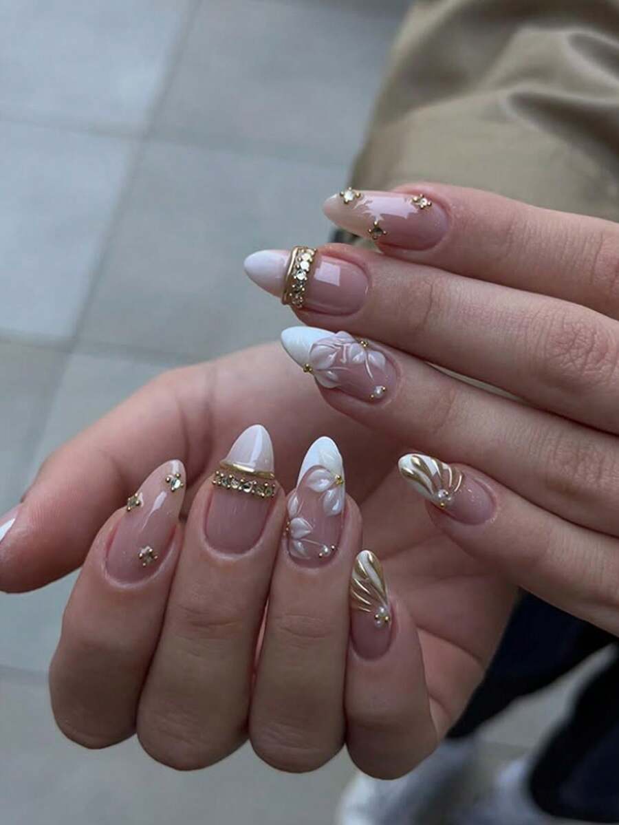 Change Your Nails With It 24片/組 杏仁形不對稱金箔法式水鑽液態沙 3D白色花朵穿戴假指甲,含1片果凍膠與1片指甲锉,適合所有女士/女孩日常配戴、假日派對、婚禮派對,春夏必備美甲用品 - 彩色 - 查看 1