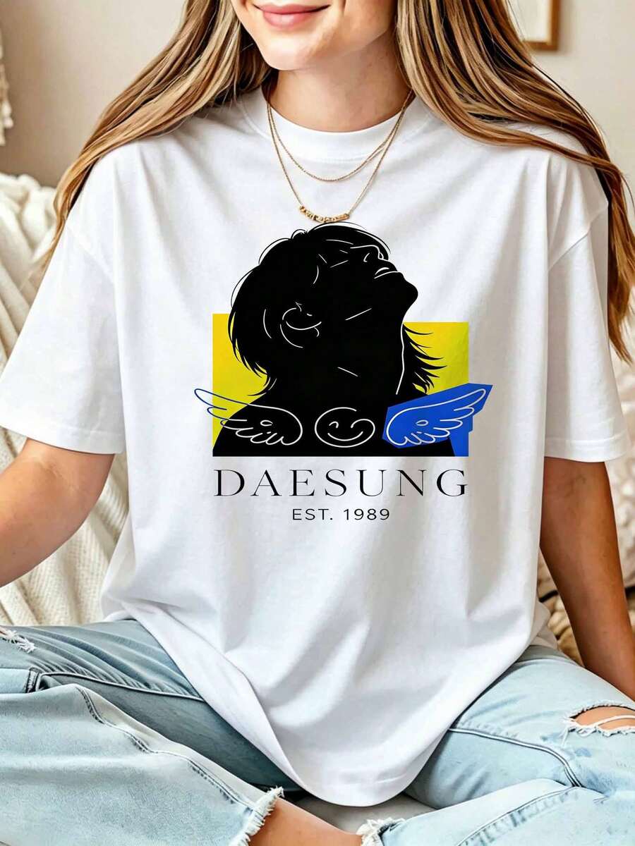 Daesung Angel Graphic Print T-Shirt, 1989 Edition Minimalist Tee, Music Fan Casual Style Top - White - View 1