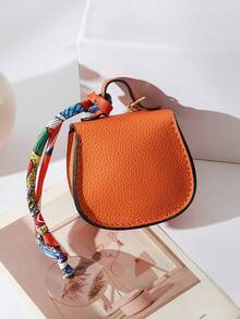 CHARM INFINITE Bolso colgante multifuncional con llavero de cierre giratorio mini en forma de silla de montar, textura de lichi en 7 colores, decoración de cinta de seda estampada, para guardar auriculares, lápiz labial y monedas - Multicolor - Ver 3