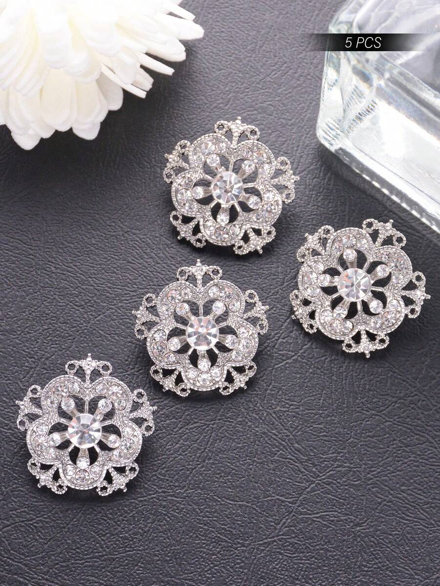 5 Stücke/Set florale Cut Out geprägte Strass 3D Vintage elegante Metallknöpfe, geeignet für Hochzeitskleid, Mantel, Pullover, Strickjacke, Jackendekoration, handgefertigte zum Annähen Knöpfe Geschenkbox, Brautjungfernschuhe, Hut DIY Zubehör