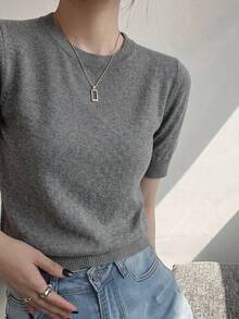 Women's Autumn Korean Casual Grey Round Neck Fitted Short Sleeve Knit Top, Suitable For Casual Holiday Outings, Festivals, Shopping - Grey - View 5