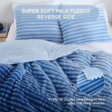 Fluffy Ribbed 2/3 Pieces Corduroy Comforter Set Thick Durable Ultra Soft Plush Cozy Bedding Set 330 GSM All Season For Twin Full Queen King California King Housewarming Wedding Christmas Gift - 藍色漸變 - 查看 2