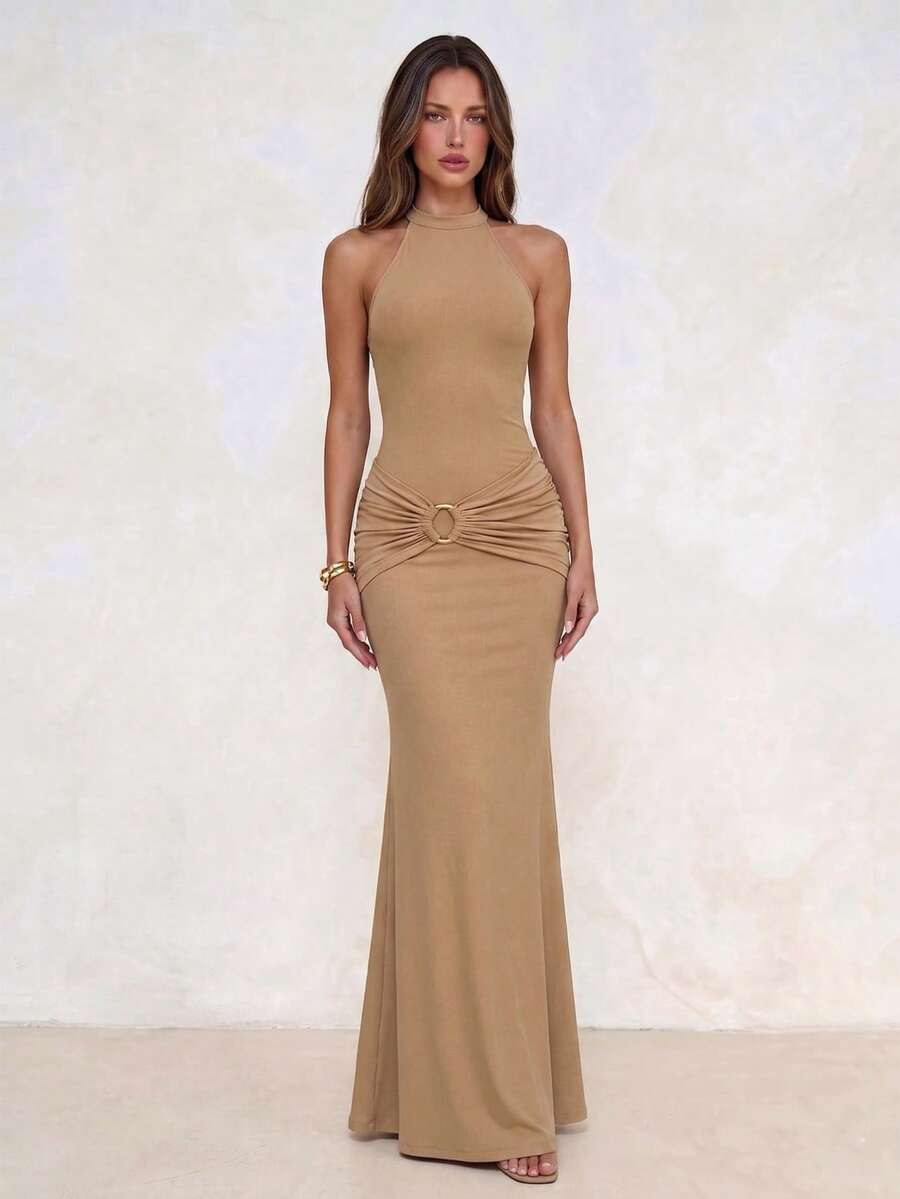 Elegante vestido de moda con cuello halter y espalda descubierta, diseño de cintura fruncida para fiesta de verano - Caqui - Ver 1