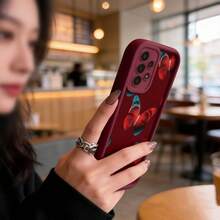 Funda de teléfono personalizada con nombre en cursiva, fondo granate profundo, mariposa vintage y flores, estética retro femenina única, carcasa protectora a prueba de golpes, compatible con todos los modelos de teléfono - Burdeos - Ver 3