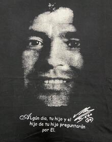 Camiseta Vintage de los 2000 con Foto de Diego Maradona, Ícono Legendario del Fútbol Argentino en la Copa  / Camiseta Vintage de Moda de Fútbol, Talla L - Negro - Ver 5