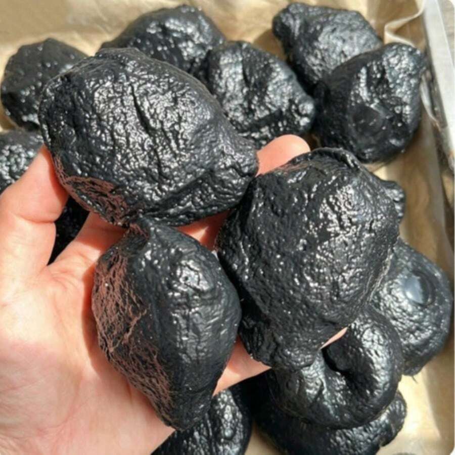 Handmade Black Stone Shape Crunchy Squishy Toy, ASMR Crispy Crack Sound Rock Squeeze Fidget Toy, Realistic Textured Fake Stone Stress Relief Decompression Toy, Perfect Birthday Gift, Party Favor, Office Anxiety Relief Toy For Teens Adults