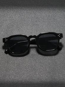 1 Pair Unisex Thick Frame Rivet Glasses, Vintage High-Quality Fashion Eyewear, Premium Elegant Style, Street Style Beach Vacation - Multicolor - View 4