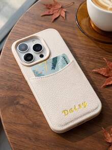 客製化個性化姓名手機殼，適用於 iPhone 12/13/14/15/16/17 Pro Max/16 Plus/17 Air，韓系荔枝紋卡槽 PU 皮革，3D DIY 雕刻，可雕刻字母或姓名縮寫，適用於 iPhone 15/16 Pro Max，防震保護殼，節日禮物，適合情侶、朋友、家人或自己 - 白色 - 查看 3