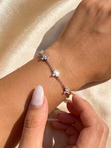 1pc 925 Sterling Silver Multi-Functional Elegant Floral Pattern Rhinestone Studded Women's Bracelet, Perfect For Party, Birthday And Valentine's Day Wear - Five-flower Diamond Bracelet - View 8