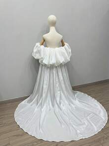 一件酒红色缎面新娘披肩，奢华斗篷，泡泡袖长拖尾，170厘米 - 彩色 - 查看 23