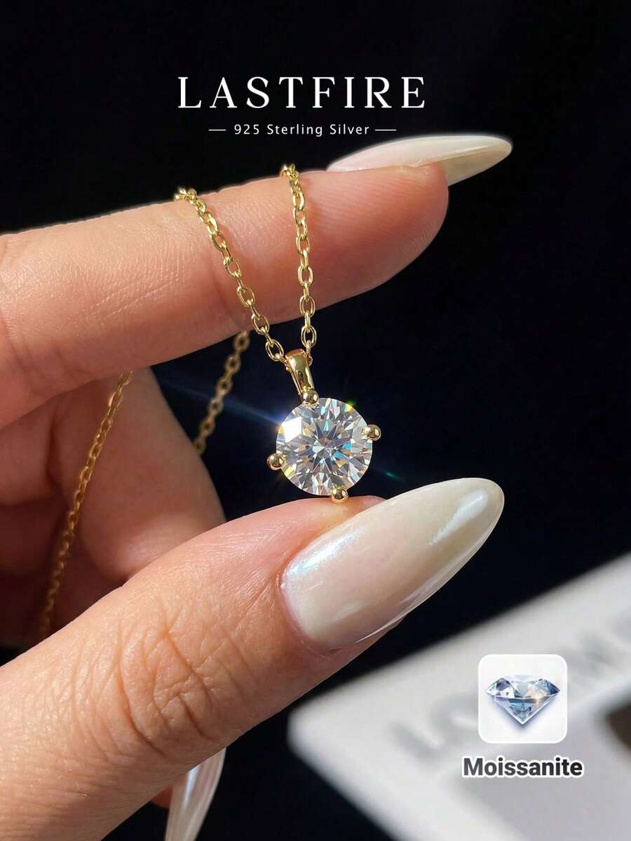 1件 1克拉 時尚經典四爪莫桑石項鍊 925純銀 奢華訂婚婚禮項鍊 新娘珠寶 伴娘生日週年禮物 - 四爪莫桑項鍊-1CT - 查看 1
