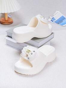 ASOFTER Sandal Wanita Elegan Model Baru Musim Panas, Sandal Sol Tebal dengan Hiasan Gesper Telinga Kelinci, Cocok untuk Musim Mekarnya Bunga Sakura, Musim Wisuda, Hari Valentine - Putih - View 5