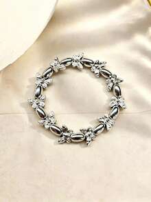 4 pezzi Braccialetto da donna stile bohémien multicolore con corda intrecciata in cera, cerchio geometrico, cuore, fiore, farfalla, foglia, lettera e perle finte, regolabile a più strati - Braccialetto carino, elegante, premium e versatile adatto per l'uso quotidiano o come regalo per le vacanze - Multicolore - Visualizzare 5
