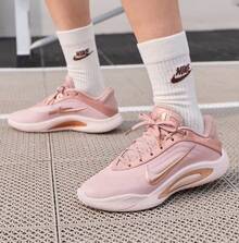 Nike Sabrina 3 女款籃球鞋，場上性能籃球運動鞋 - 粉色 - 查看 3