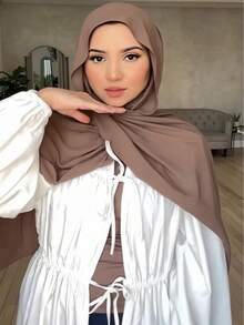 1 Peça Hijab Instantâneo com Fivela Magnética, Lenço de Chiffon e Tecido de Malha Jersey Premium, Touca Interna 3 em 1, Tecido de Chiffon Macio e Sedoso, Confortável e Respirável, Adequado para Uso Diário com Abaya, Festivais, Passeios, Oração e Culto - cáqui claro - Visão 3