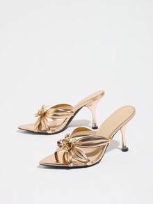 Damen High-Heel-Sandalen mit spitzer Zehenpartie, spiegelnder Metallic-Optik, 3D-Blütenblättern und überkreuzten Riemen, modische hochwertige Nachtclub- und Outdoor-Schuhe mit Weinglas-Absatz, offene Zehenpartie, Mule-Slipper, Brautjungfernschuhe für Hochzeit, elegante Party- und Bankettschuhe für den Sommer, Champagnerfarbe, Damenschuhe - Champagnerfarben - Übersicht 8