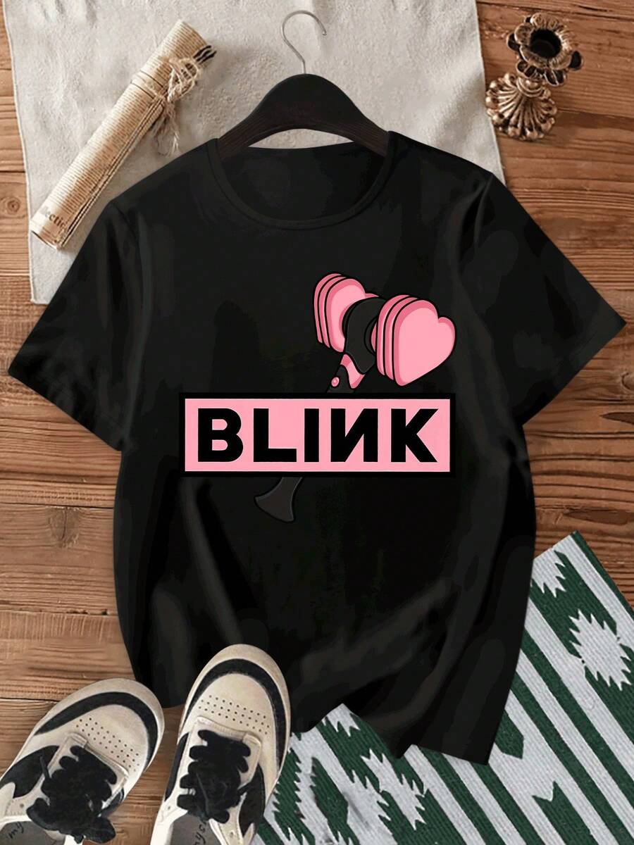 Camiseta Casual Blink - con Texto BLINK Rosa y Diseño de Martillo, Cuello Redondo Ajuste Relajado Manga Corta, Tejido Transpirable para Gimnasio, Entrenamiento y Atuendo Casual, Material No - Negro - Ver 1
