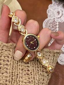 1pc Gold Square Bracelet Quartz Watch For Women, Delicate Small Fashionable, Suitable For Daily Wear, Birthday/Graduation Gift, Casual Style - Gold - View 2