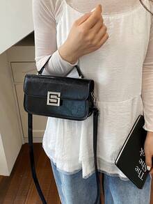Tas Tangan Kecil Vintage Premium untuk Wanita, Tas Tote Persegi Kulit Minyak Baru, Tas Selempang Bahu Serbaguna yang Modis - Hitam - View 6