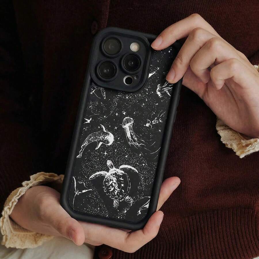 Fundas para celular de moda 20261 pieza Perfil de León Animal Feroz Personalizado Minimalista Moda Arte de Línea Negro & Blanco Estilo Minimalista Europeo & Americano Hombres, Marco de Lente Negro Mate Diseño Escalonado Cobertura Completa a Prueba de Golpes Carcasa Suave, Compatible Con Samsung/Galaxy/Honor/Funda de Teléfono Cubierta Protectora - Blanco y Negro - Ver 1